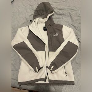 Hooded north face jacket